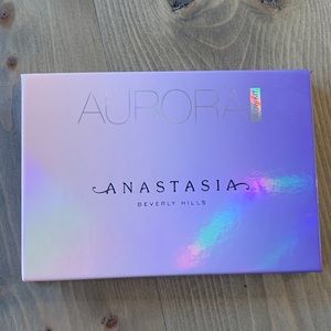 Anastasia Beverley Hills Aurora Glow Kit